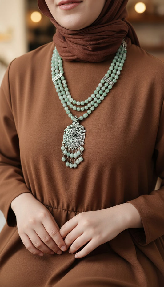 قلادة هلا - احجار المرمر