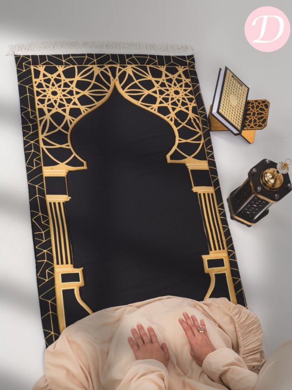 Gold Pulpit Prayer Mat