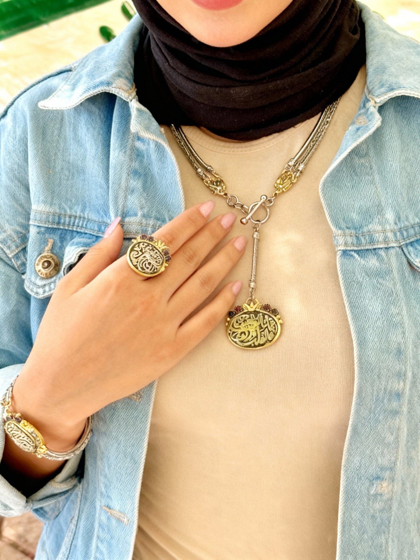 مجموعة دلايات الخط العربي - مطلية بالفضة