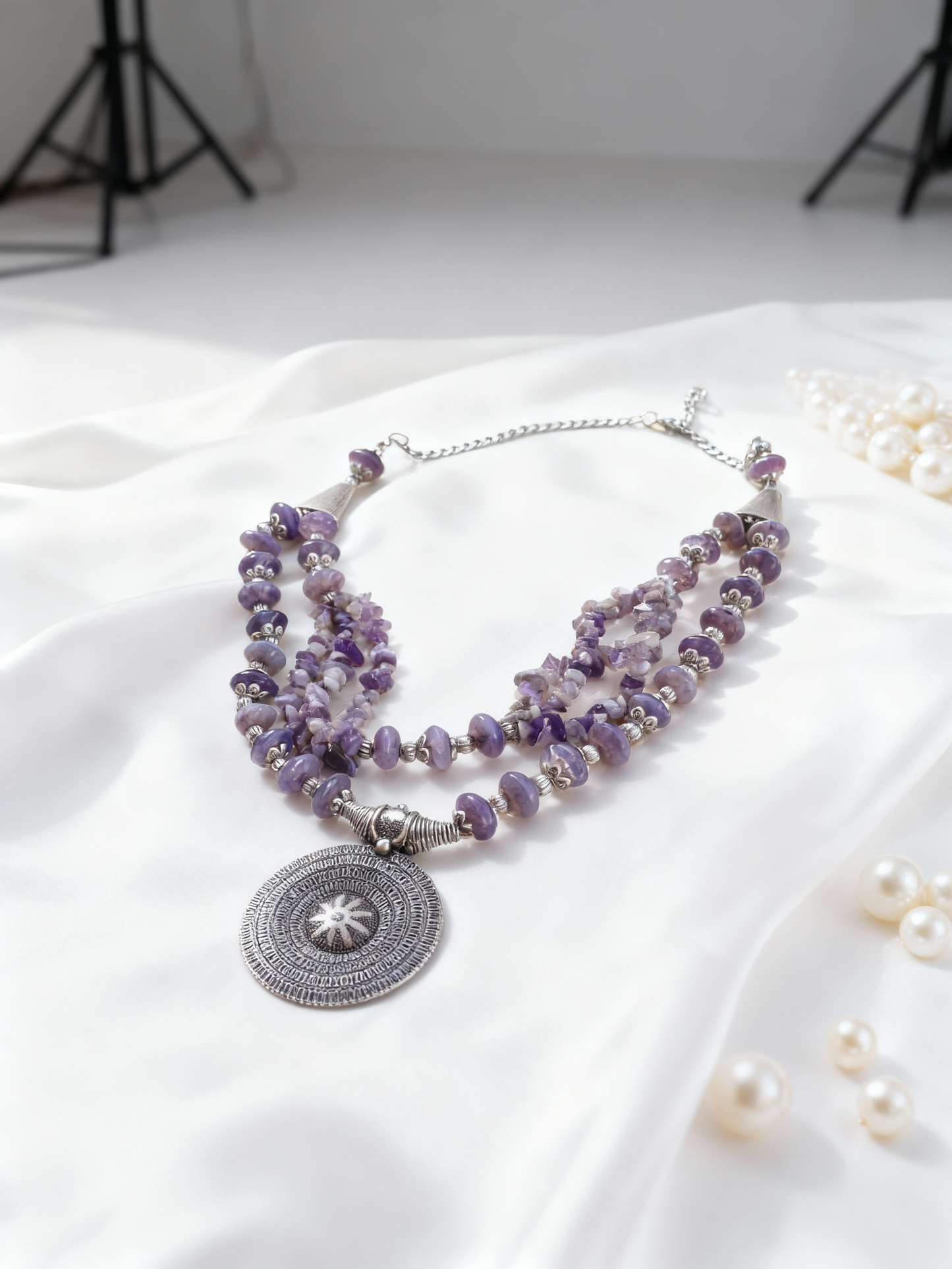Violet Shinny Necklace