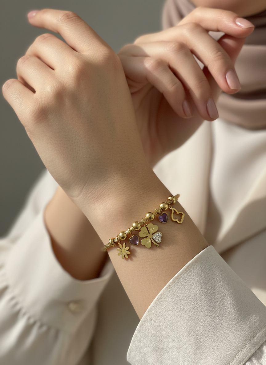 Delicate Flower Bracelet - Stainless Gold Plated