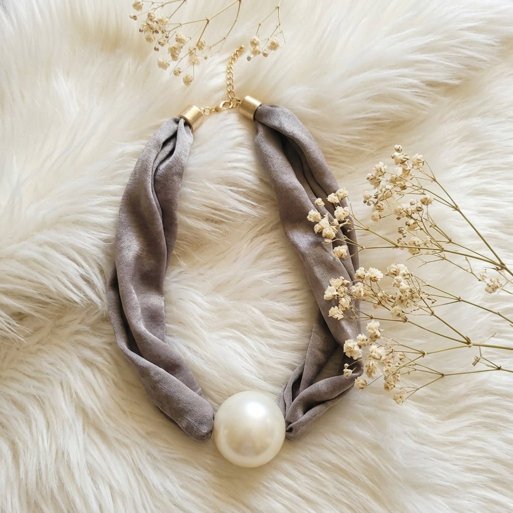 Silent Luxury  Necklace