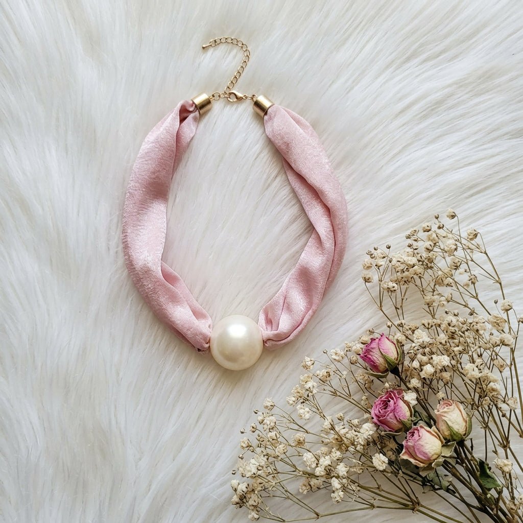 Silent Luxury  Necklace