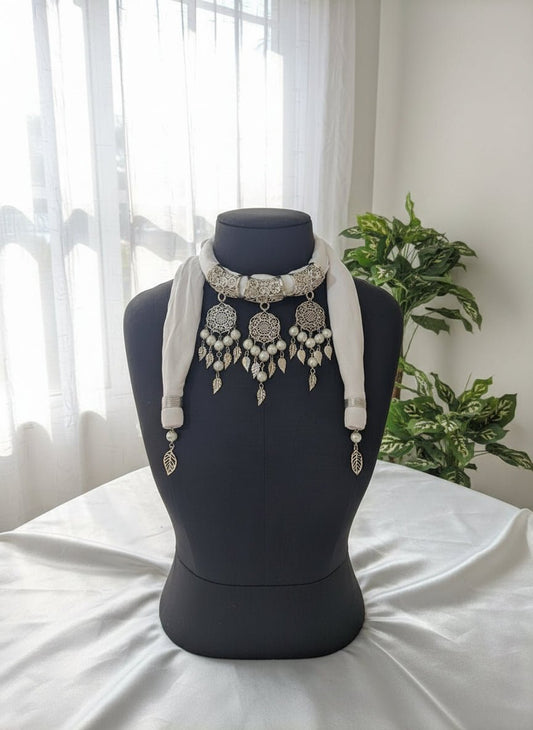 قلادة وشاح خير حافظ - قطن