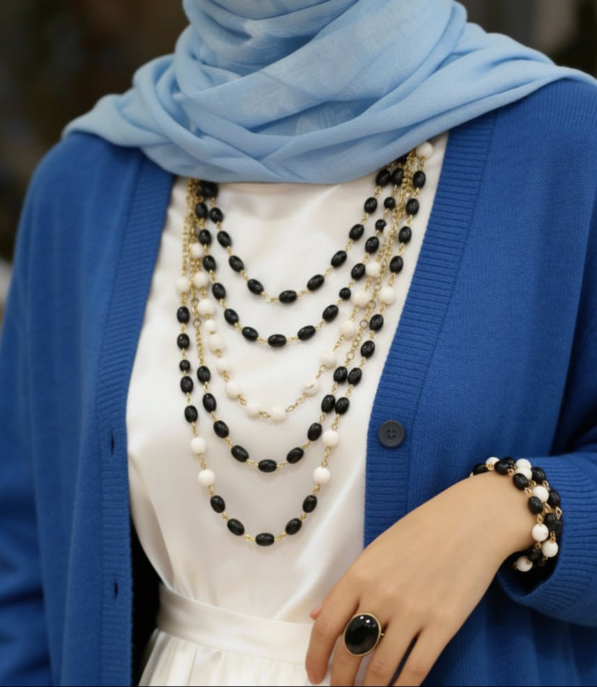 قلادة تعويذة - أسود وأبيض