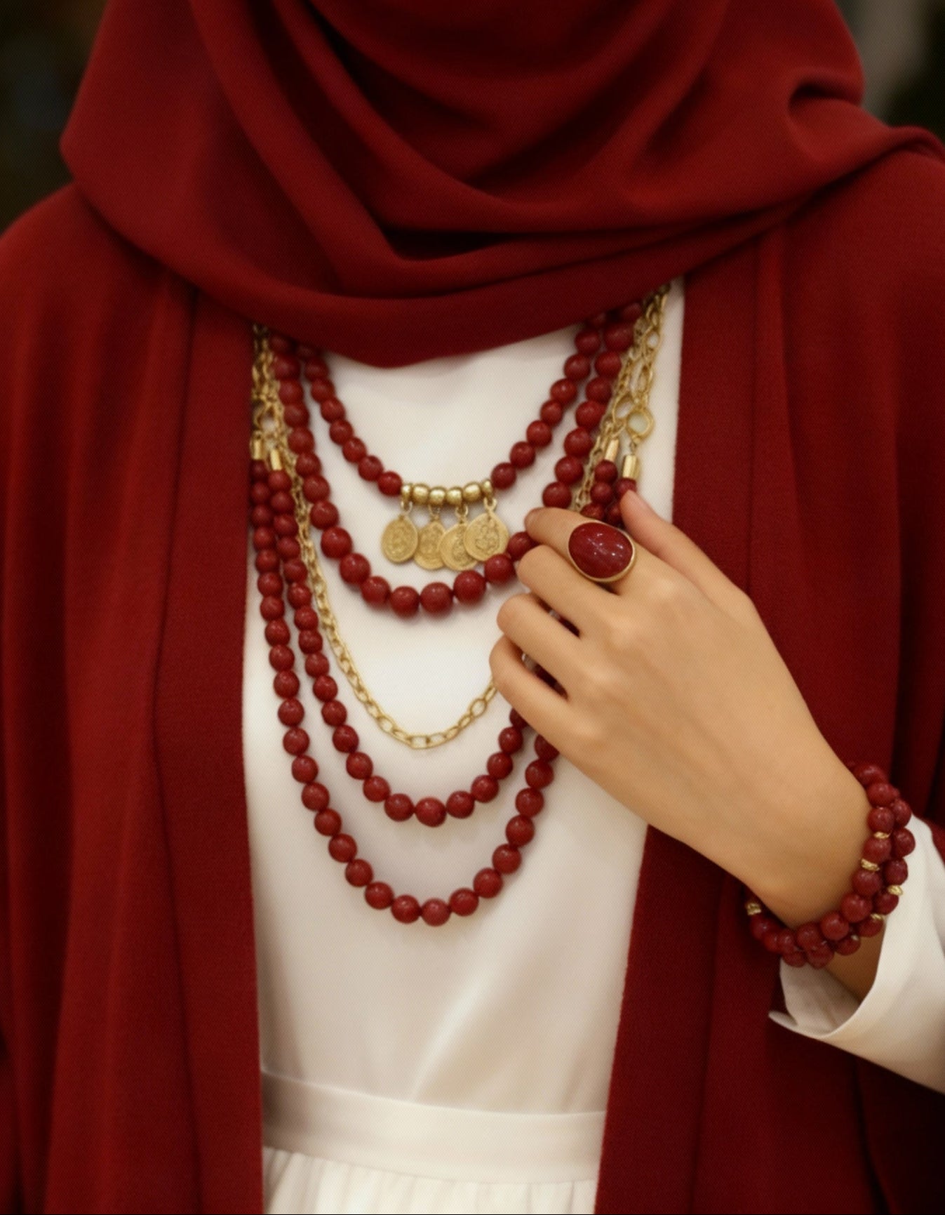 قلادة تشارم حمراء - أحجار مرجان