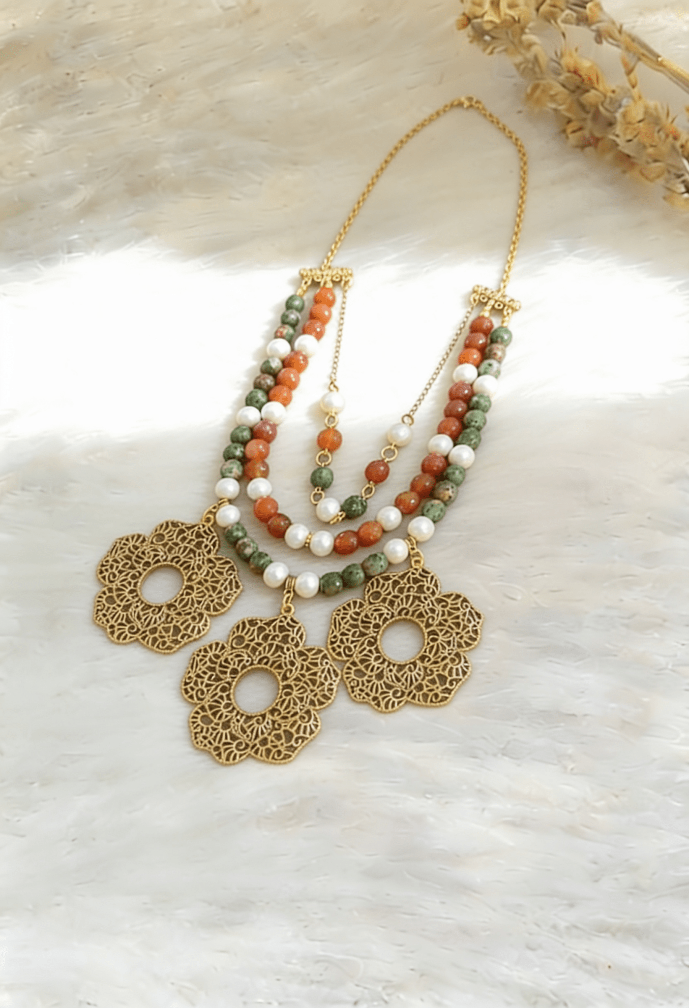 Raghad Necklace - Agate Stones