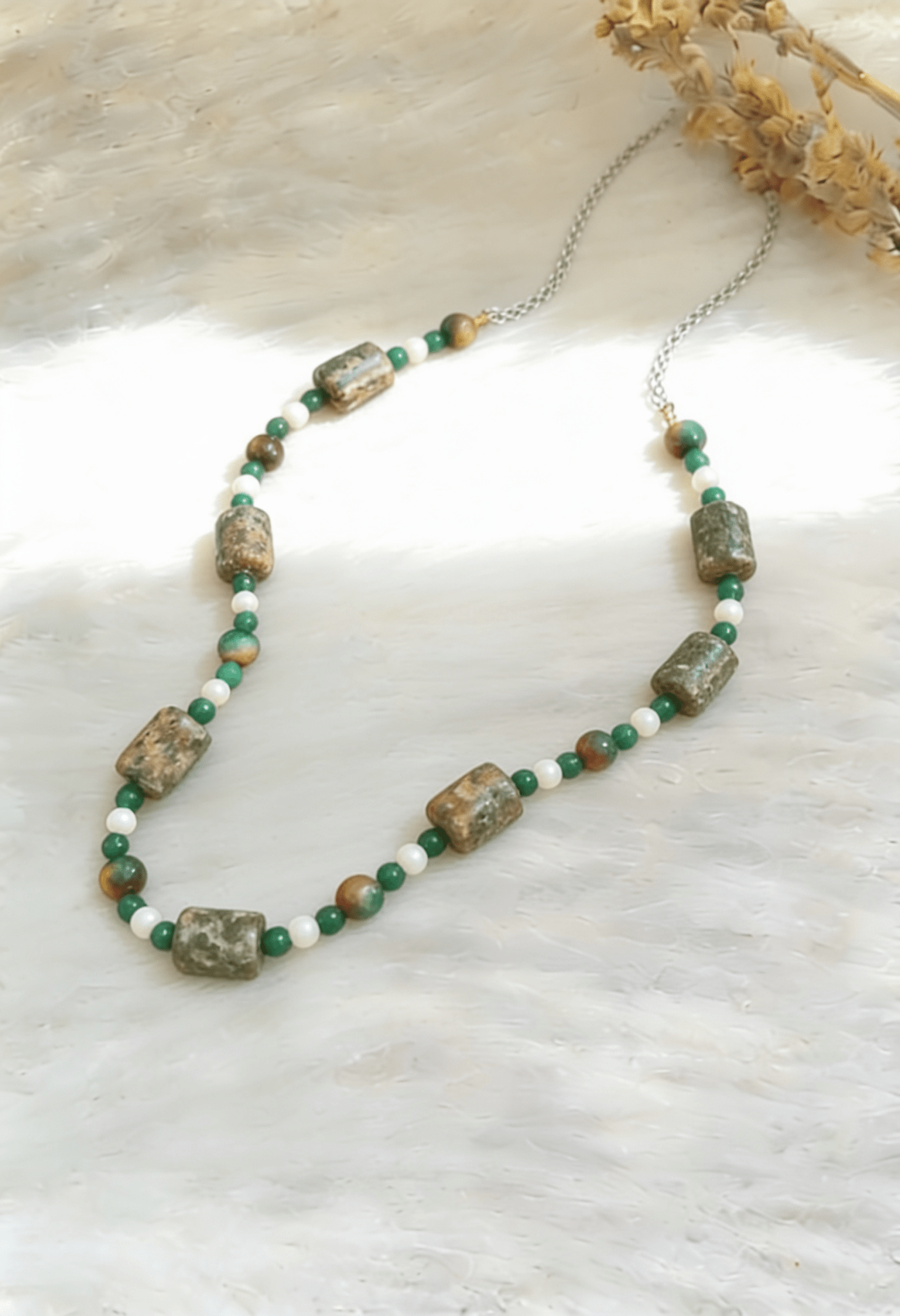 Ohood Agate Necklace - Green Agate