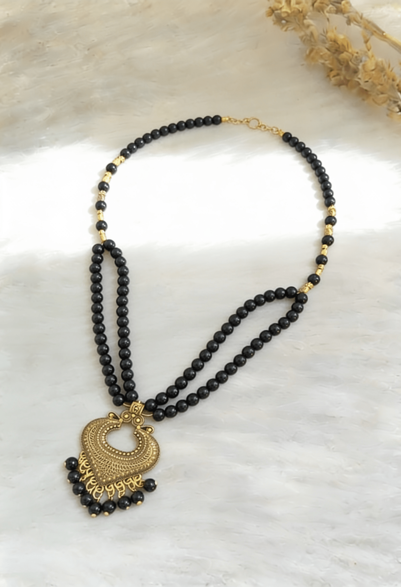 Lamiaa Necklace - Agate Stones