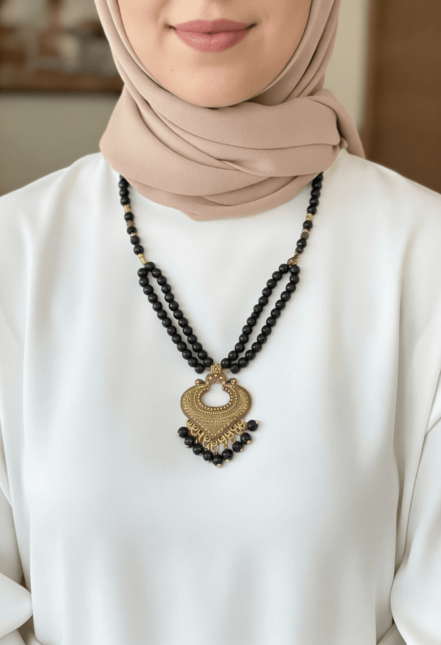 Lamiaa Necklace - Agate Stones