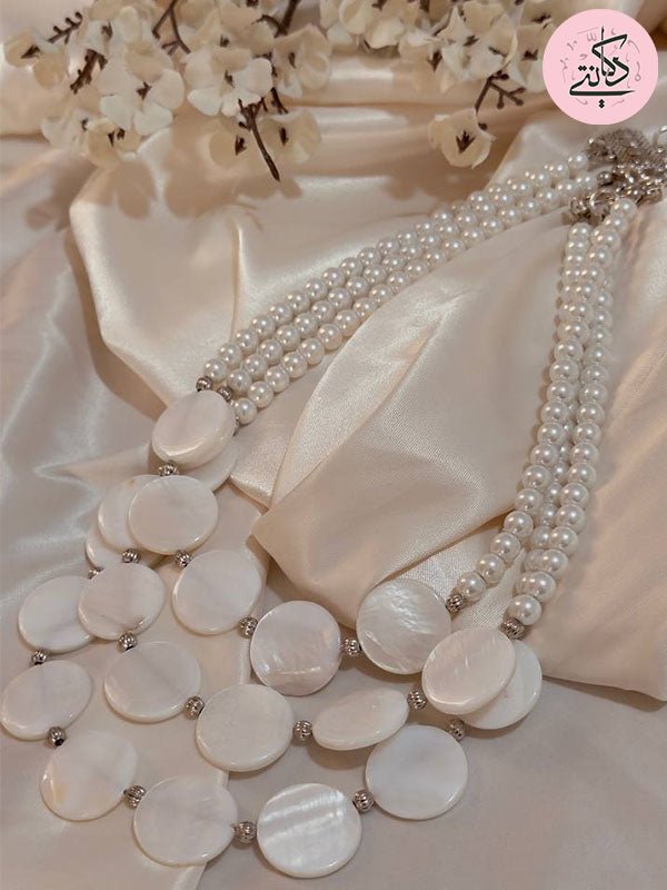 Isabella Delicate Necklace - Seashells and Spanish pearls Stones